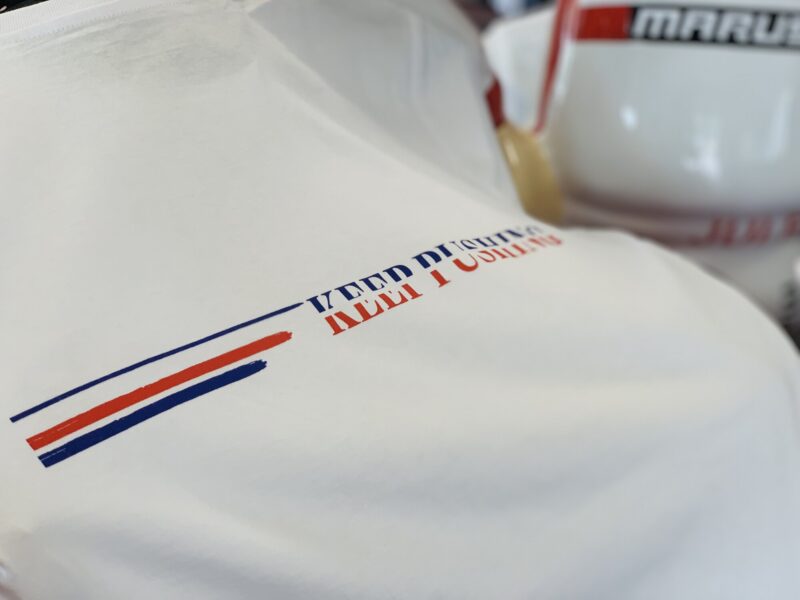 Man T-shirt KEEP PUSHING - Image 4