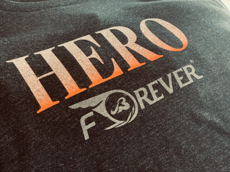 Man T-shirt Hero Forever